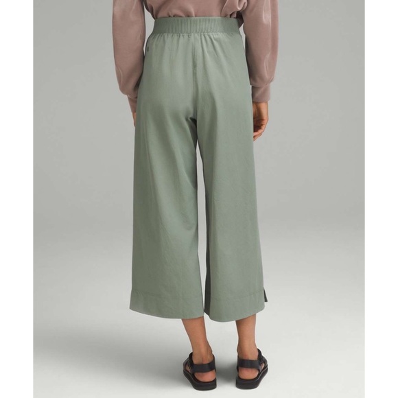 Lululemon Stretch Woven Wide Leg High Rise Crop Grey Eucalyptus Size XL NWT - Picture 2 of 13